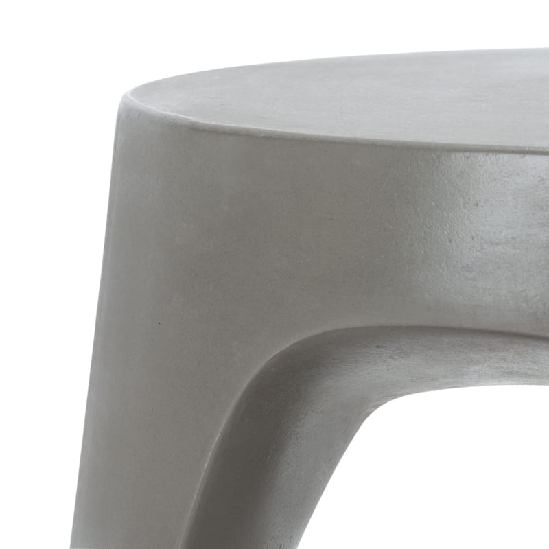 SAFAVIEH Outdoor Geronda Concrete Accent Table - 17.72" W x 17.72" L x 17.72" H - 18Wx18Dx18H