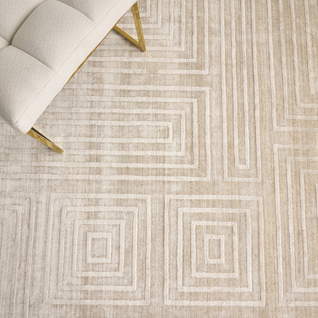 EXQUISITE RUGS Castelli Hand-loomed Bamboo Silk/Wool Light Beige Area Rug.