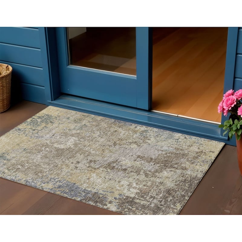 HomeRoots Abstract Transitional Rectangle Outdoor Rug - 3' x 5'