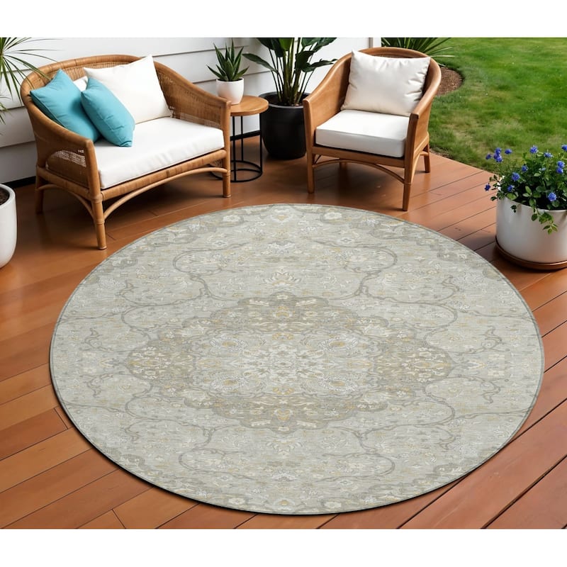 HomeRoots Medallion Traditional Rectangle Outdoor Rug - 8' Round