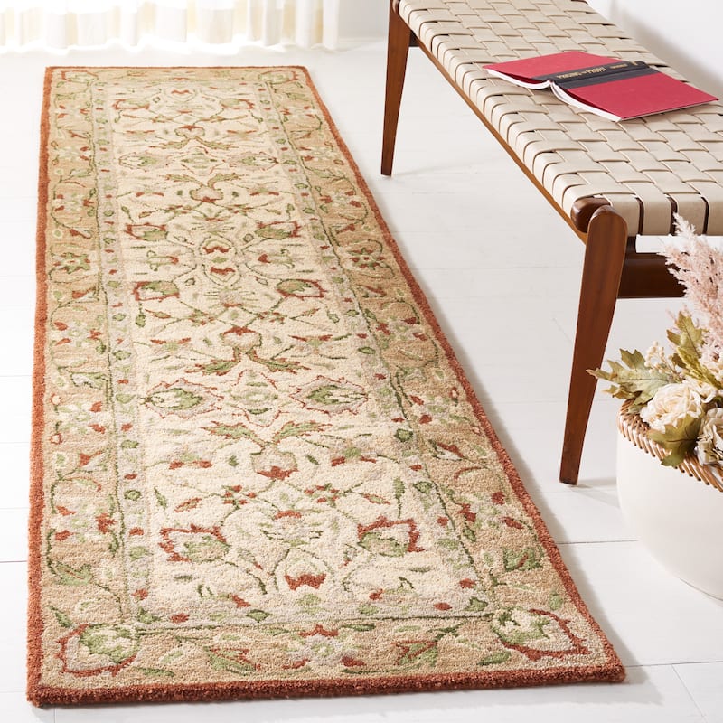 SAFAVIEH Handmade Antiquity Varvara Oriental Wool Rug - 2'3" x 8' Runner - Rust/Ivory