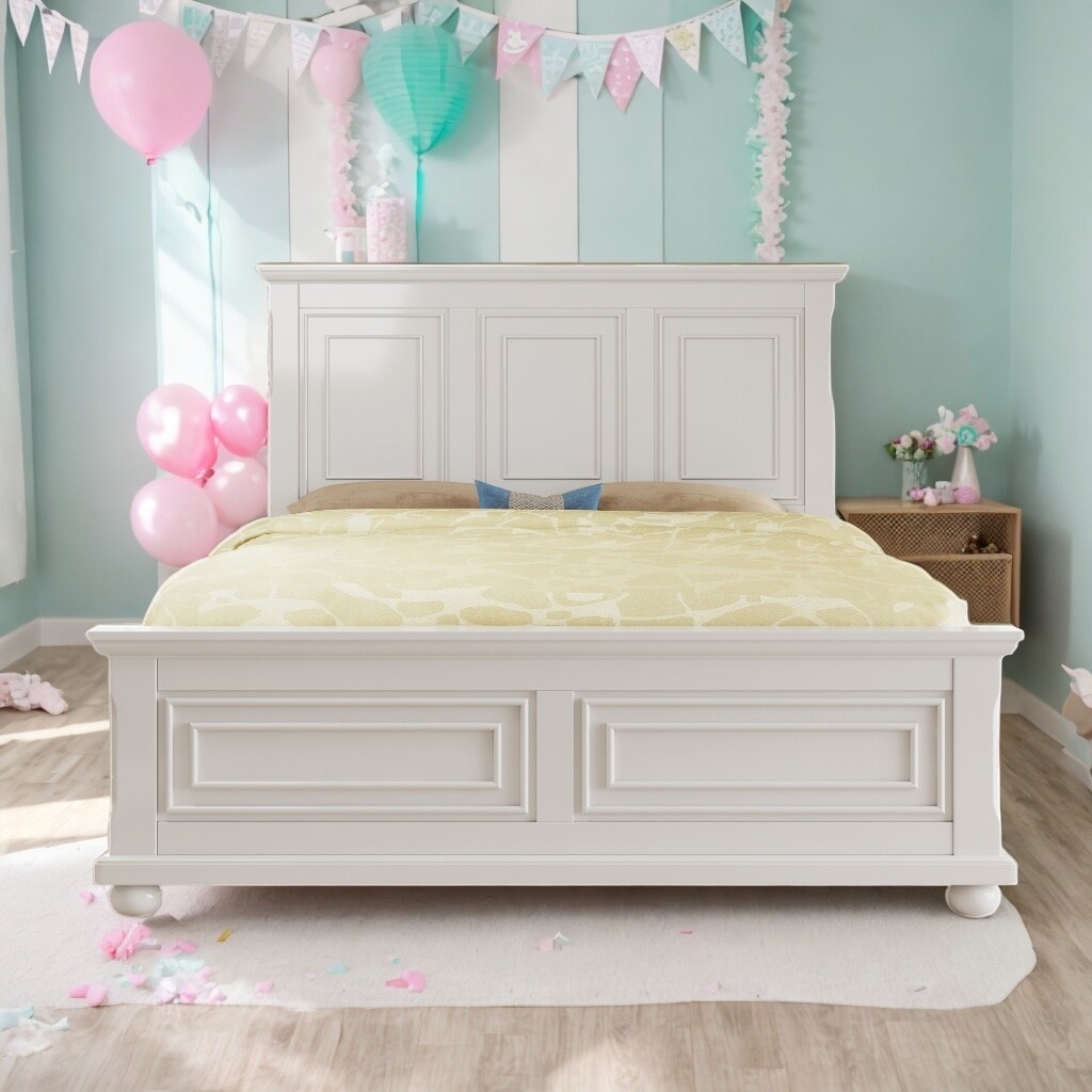 King Bed Traditional Style Town And Country Style Panel Bed