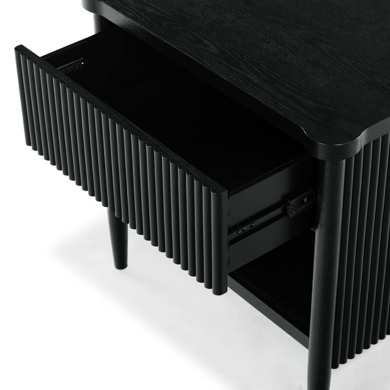 SAFAVIEH Couture Shelbie 1-Drawer Reeded Nightstand, Fully Assembled