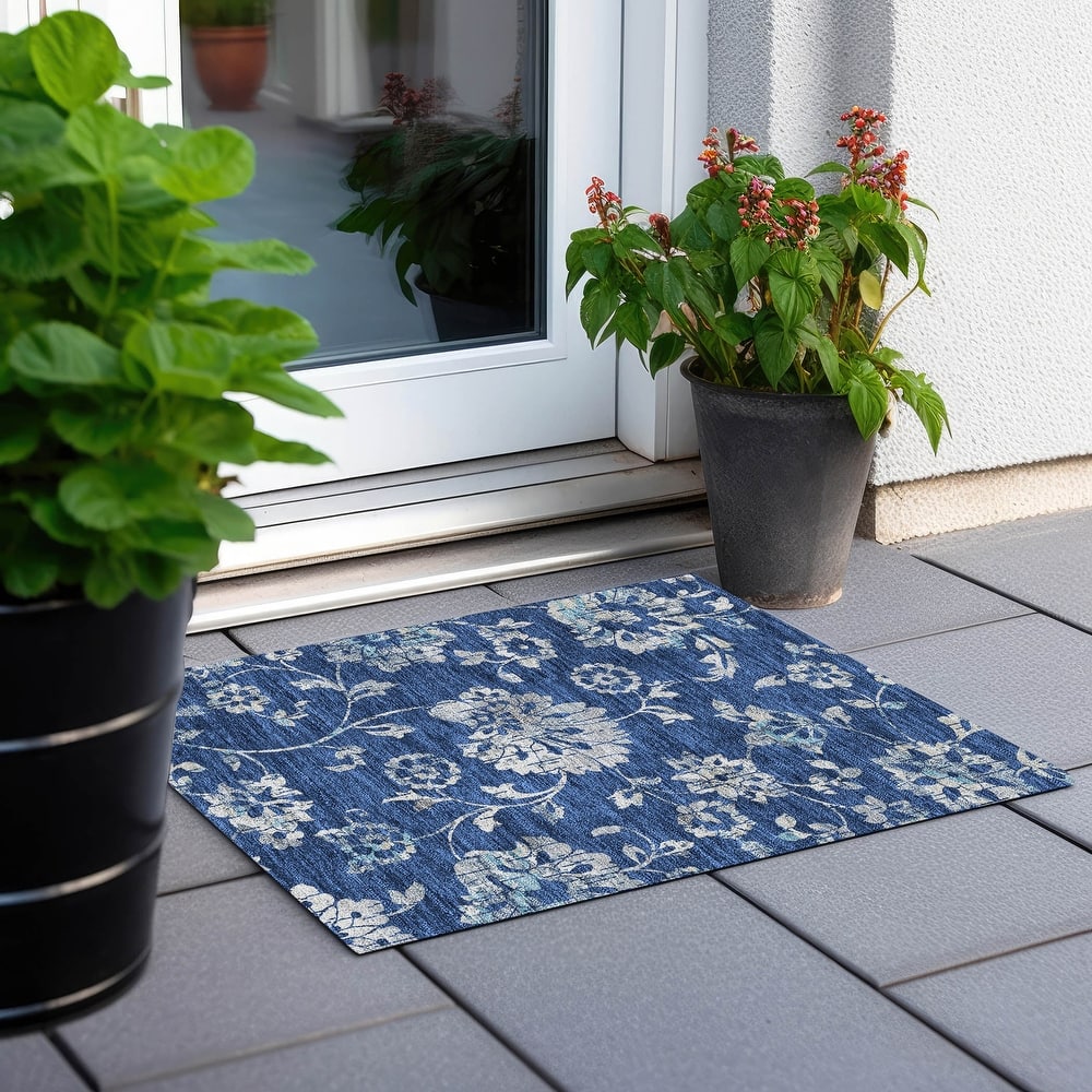 Machine Washable Indoor/ Outdoor Chantille Modern Floral Rug