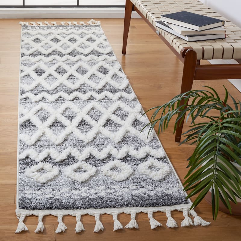 SAFAVIEH Moroccan Tassel Shag Astfridur 2-inch Thick Rug - 2'3" x 8' Runner - Grey/Ivory