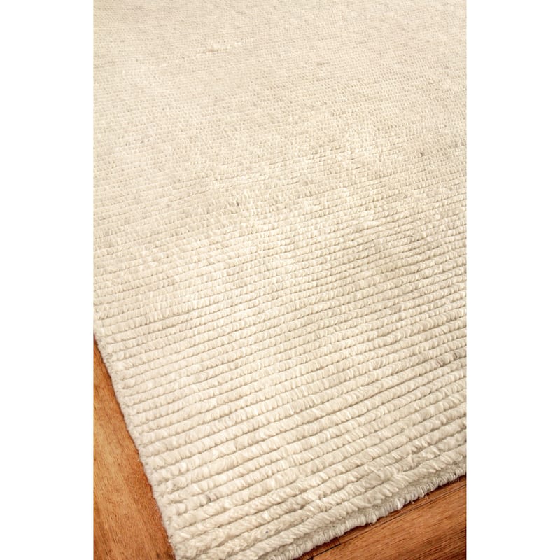 EXQUISITE RUGS Kaza Hand-knotted New Zealand Wool White/Ivory Area Rug.
