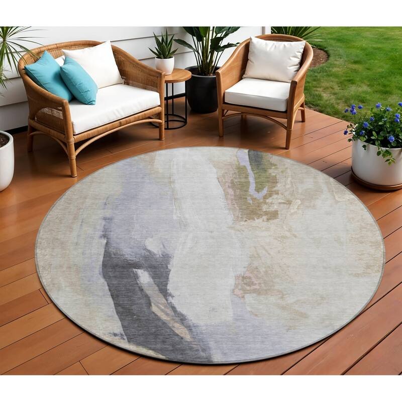 HomeRoots Abstract Transitional Rectangle Outdoor Rug - 8' Round