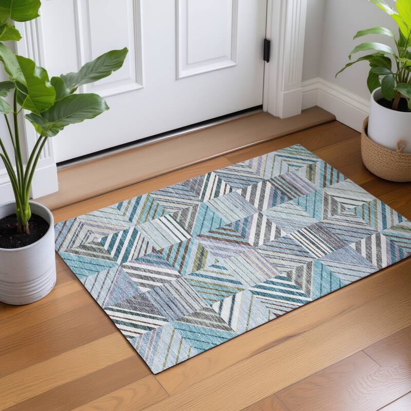 Machine Washable Indoor/ Outdoor Geo Mosaic Chantille Rug
