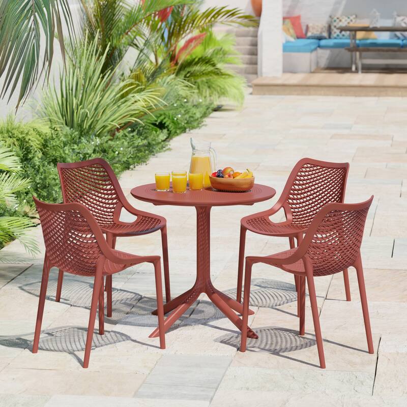 Frond and Form 4-Person Outdoor Round Dining Set