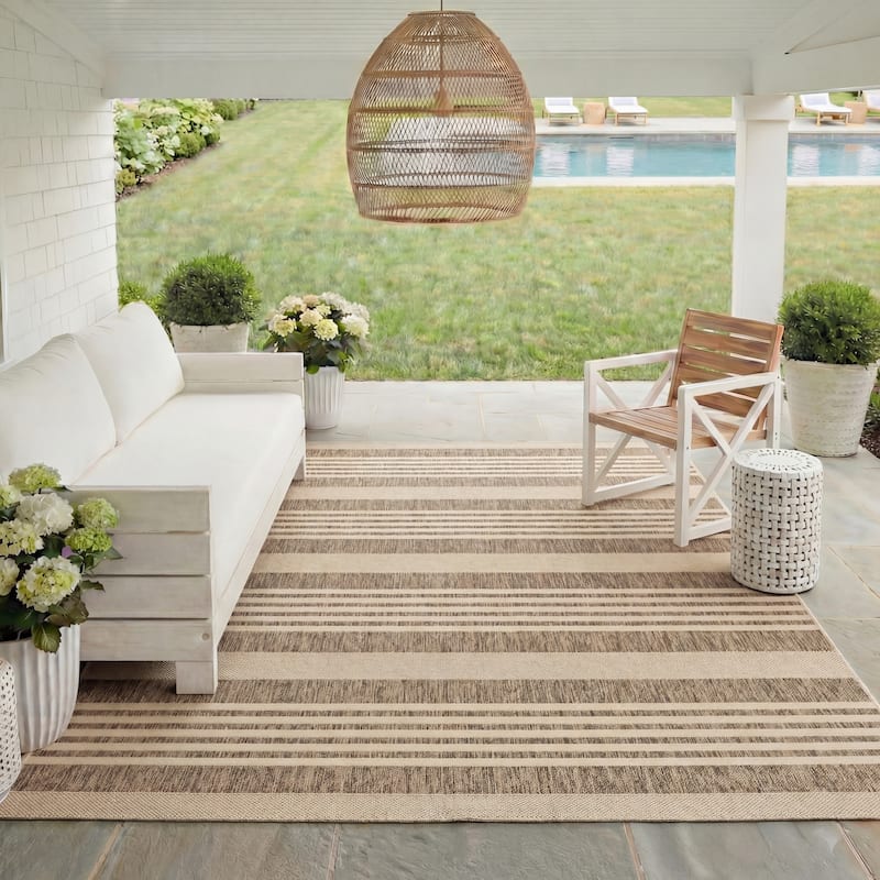 SAFAVIEH Courtyard Orsi Indoor/ Outdoor Waterproof Area Rug