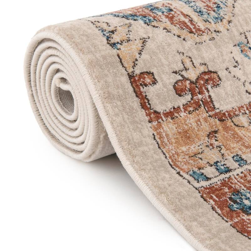 Traditional Hadeya Collection Area Rug