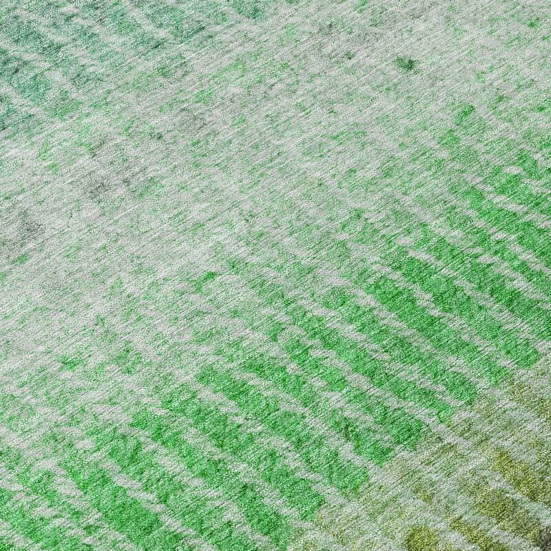 Machine Washable Indoor/ Outdoor Contemporary Stripes Chantille Rug