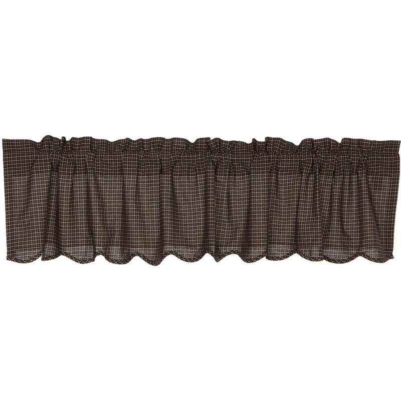 Kettle Grove Plaid Scalloped Valance