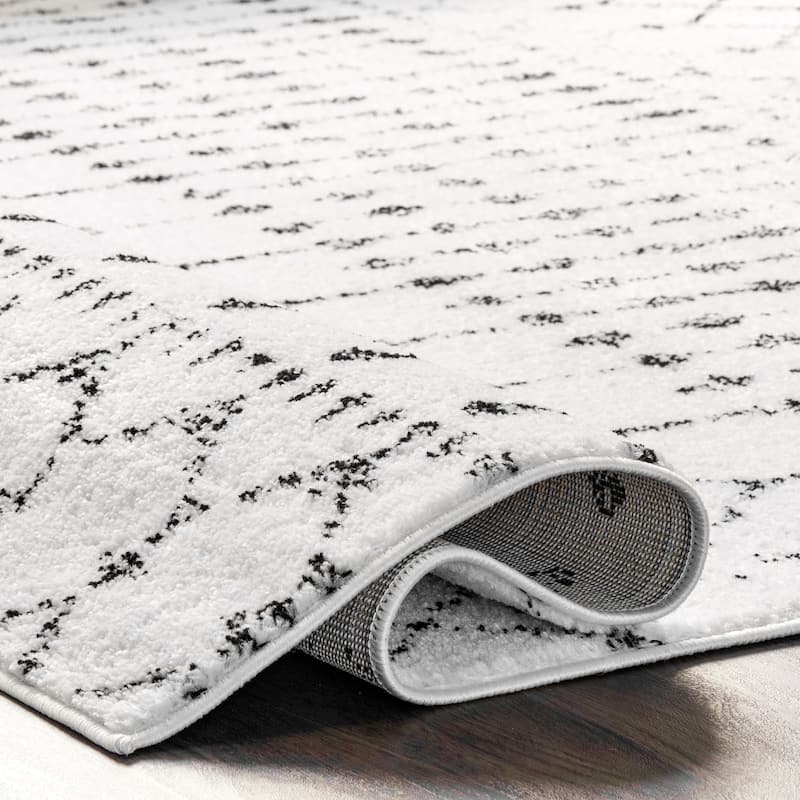 Nuloom Emmy Moroccan Trellis Area Rug