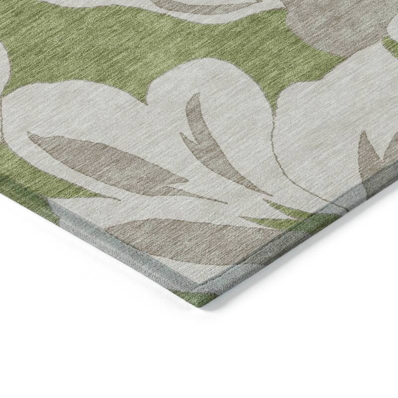 Machine Washable Indoor/ Outdoor Chantille Floral Contemporary Rug