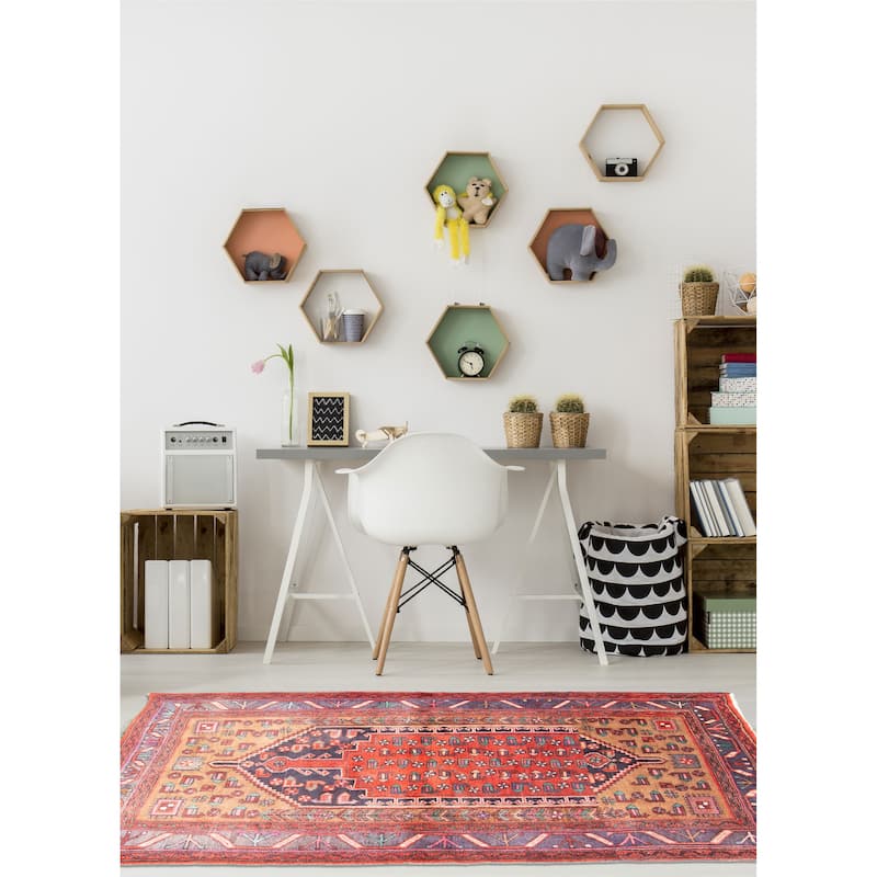 ECARPETGALLERY Hand-knotted Andelz Red Wool Rug - 4'4 x 6'0