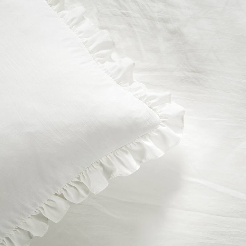 The Gray Barn Molly Mae Ruffle Skirt Bedspread Set