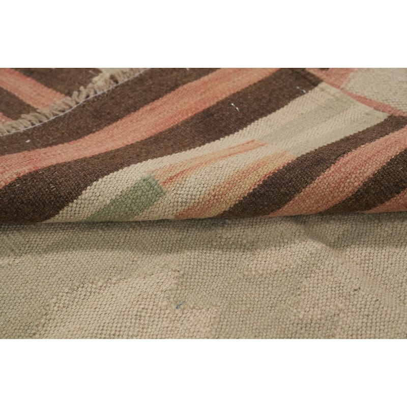 Hand Woven Southwestern Wool Multi-Colored Geometric Area Rug - 5' 10'' X 4' 1''