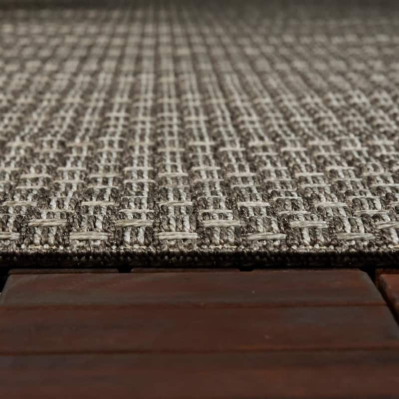 Newman Plaid Indoor/Outdoor Area Rug