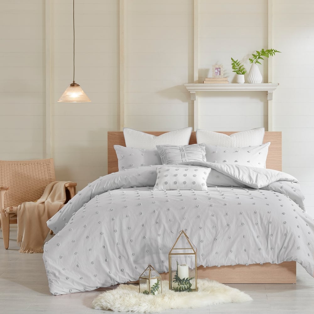 Intelligent Design Maize Cotton Jacquard Comforter Set with Euro Shams and Throw Pillows