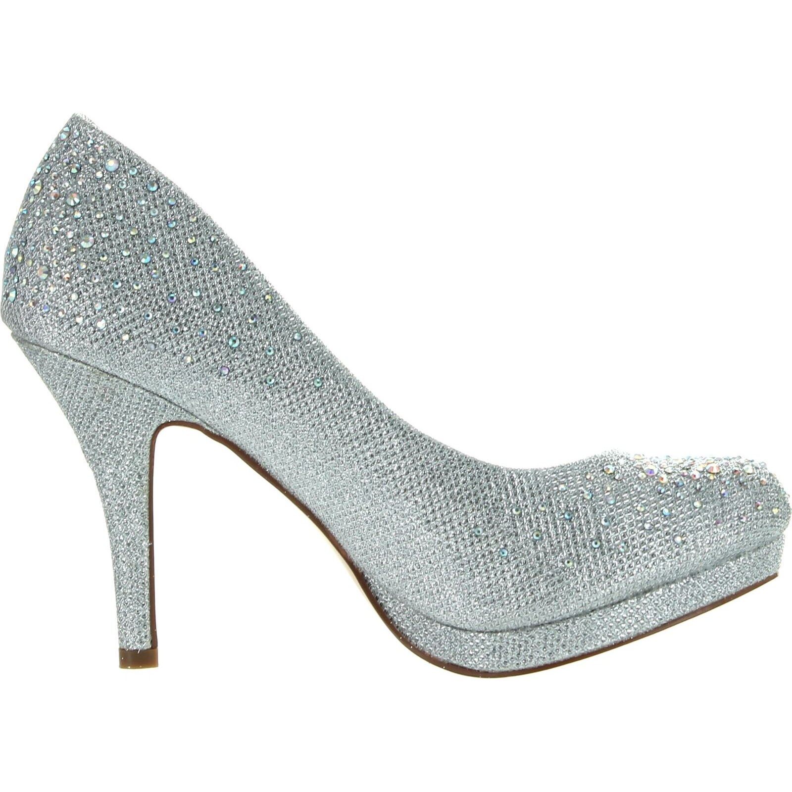 classic low heel pumps