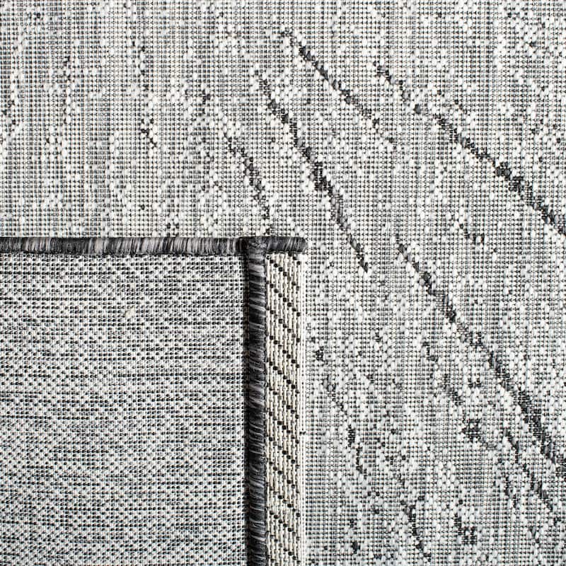 SAFAVIEH Courtyard Sabaha Indoor/Outdoor Waterproof Patio Backyard Rug