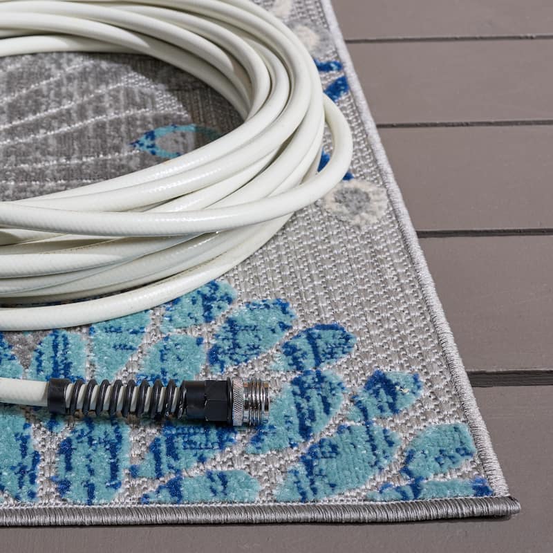 SAFAVIEH Cabana Hillechien Indoor/ Outdoor Waterproof Patio Floral Rug