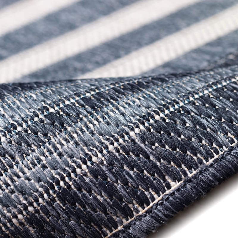 Liora Manne Malibu Faded Stripe Indoor/Outdoor Rug