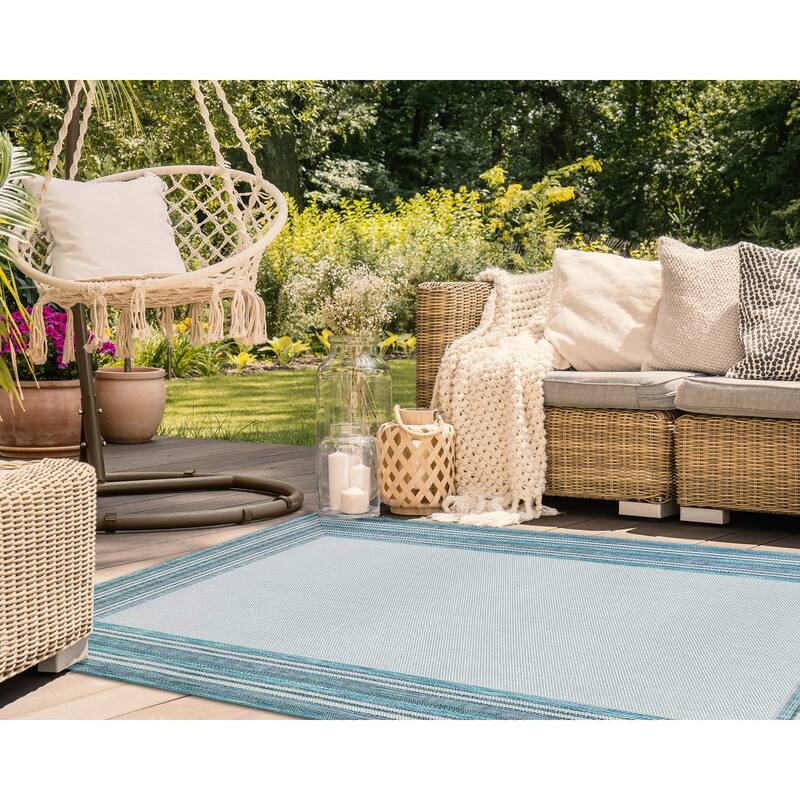 Liora Manne Carmel Multi Border Indoor/ Outdoor Area Rug