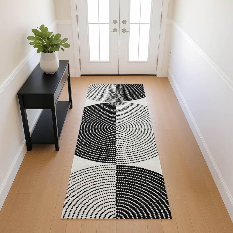 Machine Washable Indoor/ Outdoor Geo Circles Chantille Rug