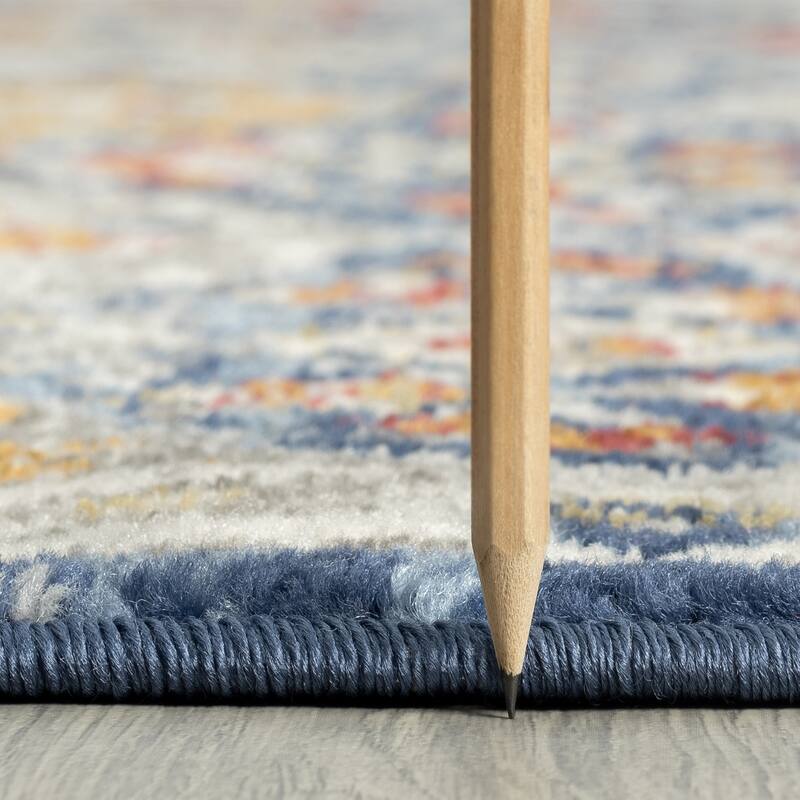 Chesney Bohemian & Eclectic Floral Indoor Area Rug