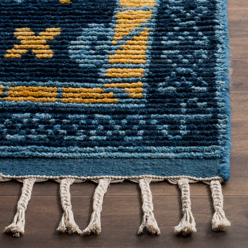 SAFAVIEH Hand-knotted Kenya Bjartey Southwestern Tribal Wool Rug