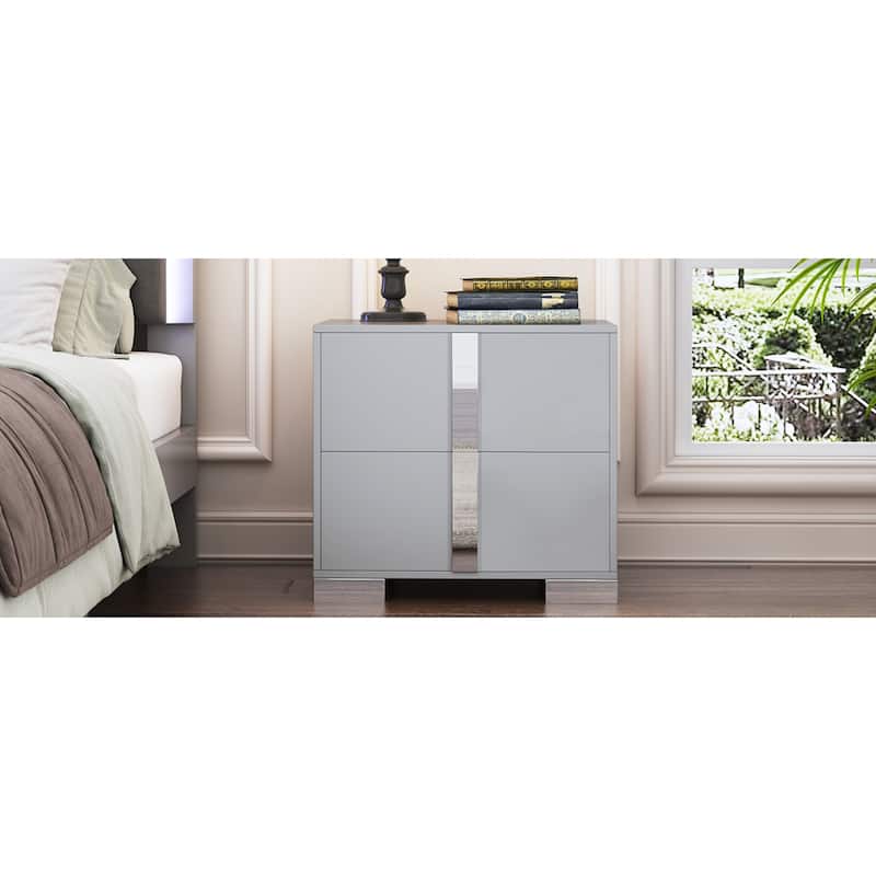Roomfitters Elegant Nightstand with Metal Foot, Mirrored Bedside Table with 2 Storage Compartments for Bedroom, Gray