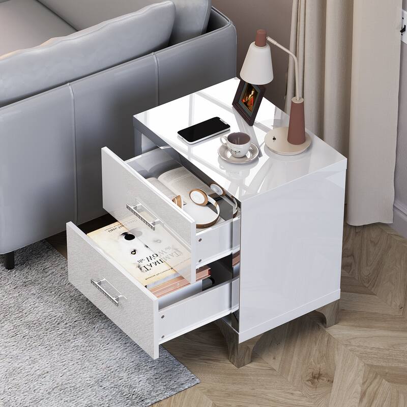 High Gloss Mirrored Nightstand with 2 Drawers,Modern End Table with Drawers,Mirrored High Gloss Wood Nightstand Metal Handle
