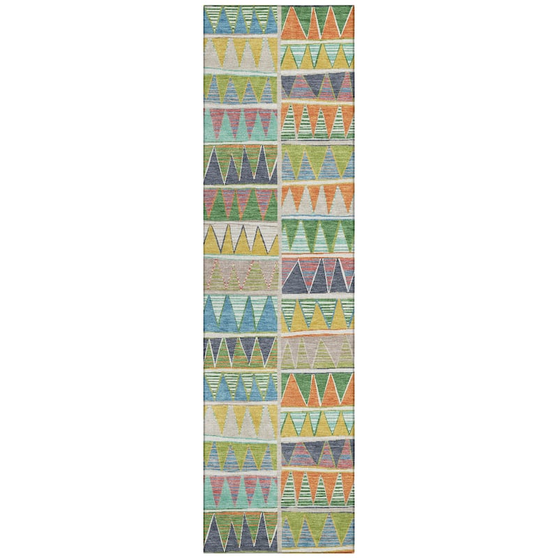Machine Washable Indoor/Outdoor Casual Pennant Chantille Rug