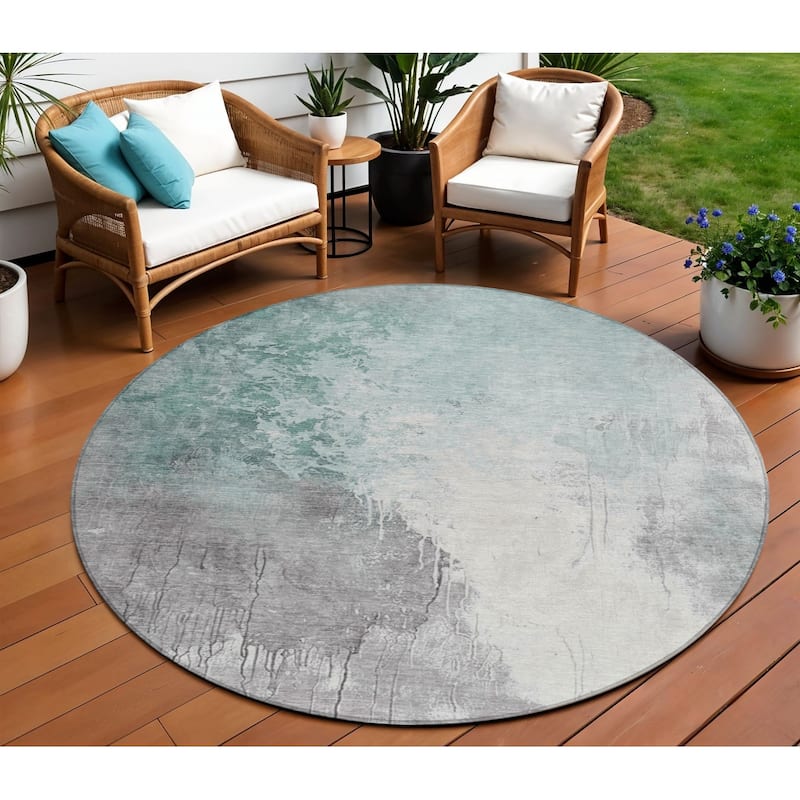 HomeRoots Abstract Transitional Rectangle Outdoor Rug - 8' Round