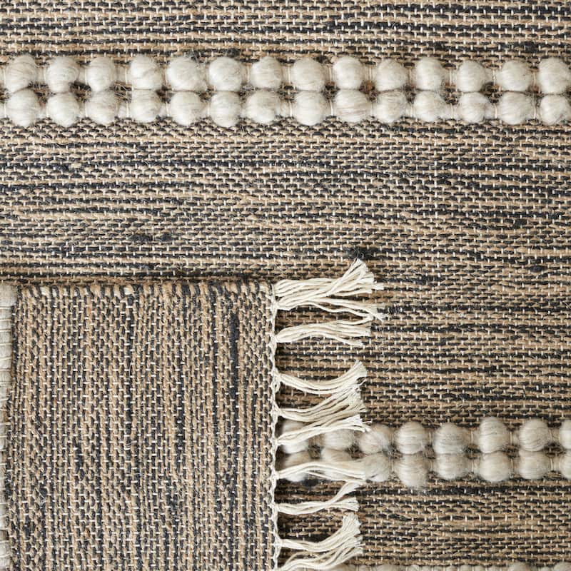 SAFAVIEH Natural Fiber Cressie Jute & Wool Fringe Rug