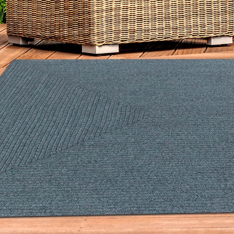 Superior Braided Reversible Indoor/Outdoor Area Rug