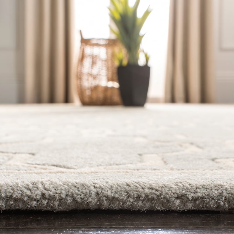 SAFAVIEH Handmade Chatham Nazzarena Modern Moroccan Wool Rug