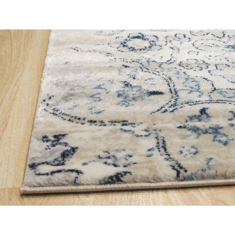 Traditional Distressed Polypropylene Rug, 4'3 x 5'10 Ivory, Subtle and Stylish Floor Accent - L