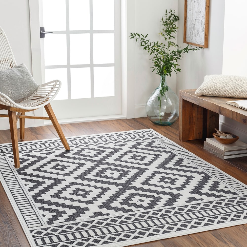 Livabliss San Diego Geometric Indoor/ Outdoor Area Rug