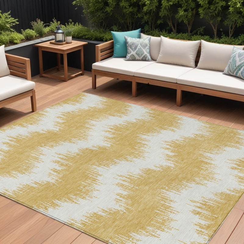 HomeRoots Chevron Transitional Rectangle Outdoor Rug - 8' X 10'