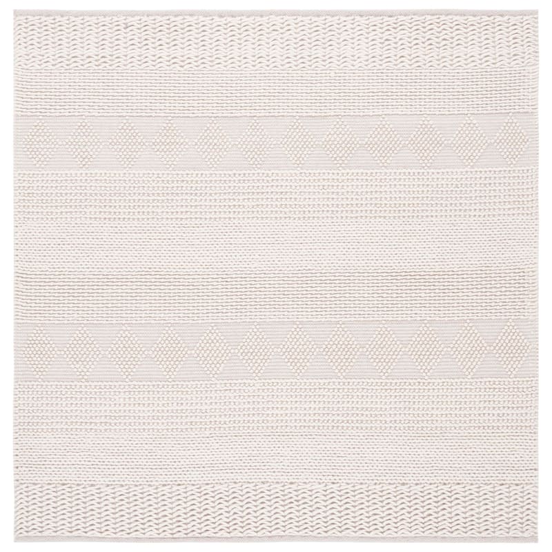SAFAVIEH Handmade Natura Sumeyya Wool Rug