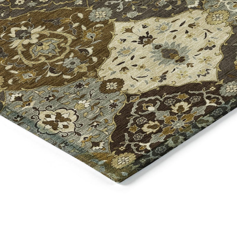 Machine Washable Indoor/ Outdoor Traditional Panel Chantille Rug