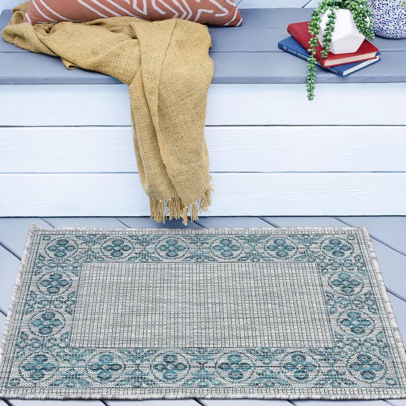 Colonnade Traditional Border Indoor/Outdoor Area Rug