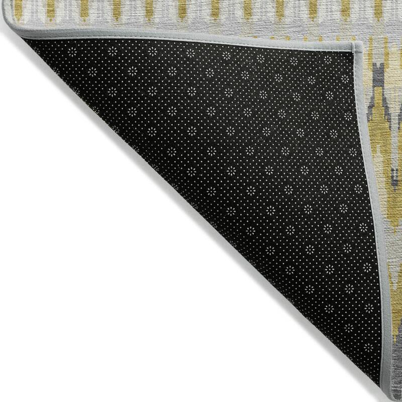 HomeRoots Southwestern Transitional Rectangle Outdoor Rug