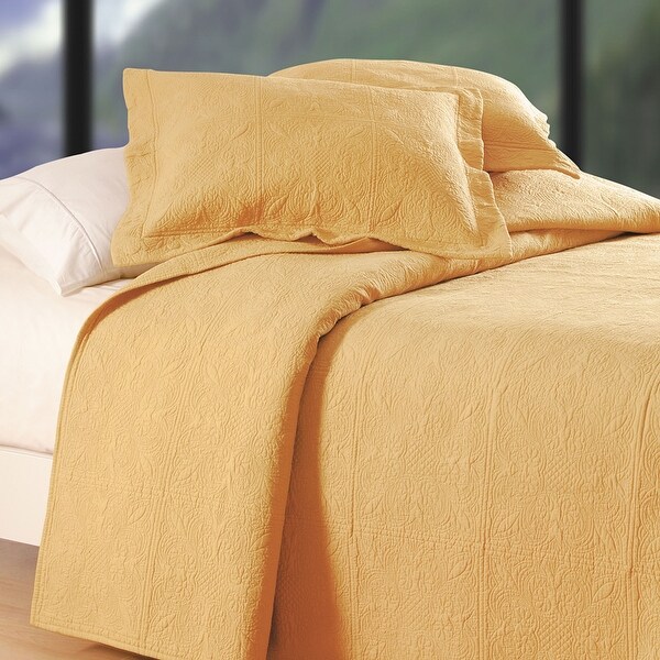 Cornsilk Matelasse Quilt - On Sale 
