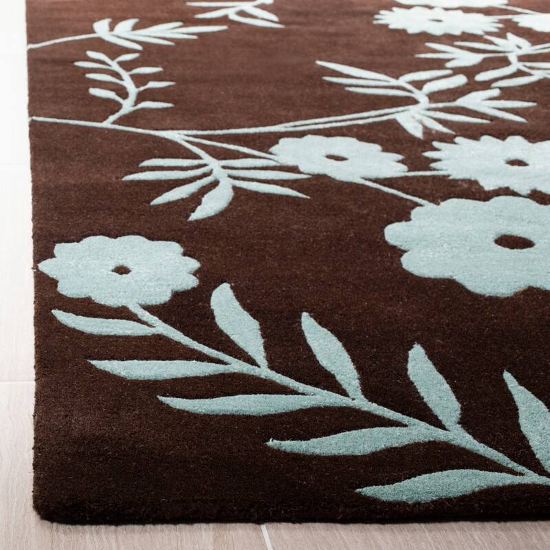 SAFAVIEH Handmade Soho Chelsey Floral N.Z. Wool Rug