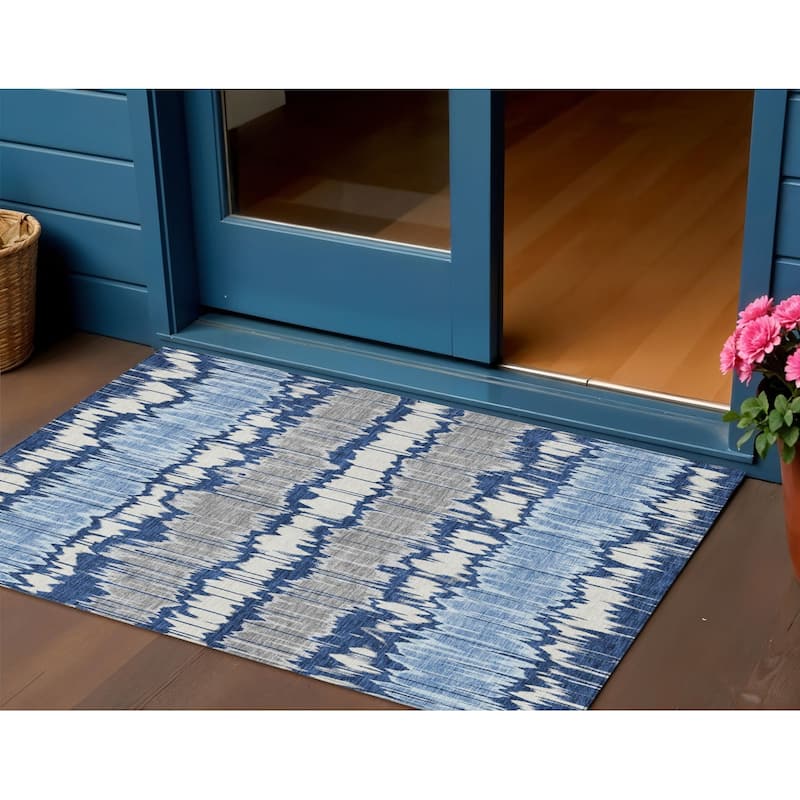 HomeRoots Striped Transitional Rectangle Outdoor Rug - 3' x 5'