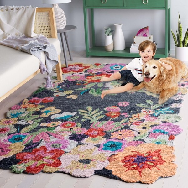 SAFAVIEH Hand-Tufted Jardin Liubov Country Wool Rug - On Sale